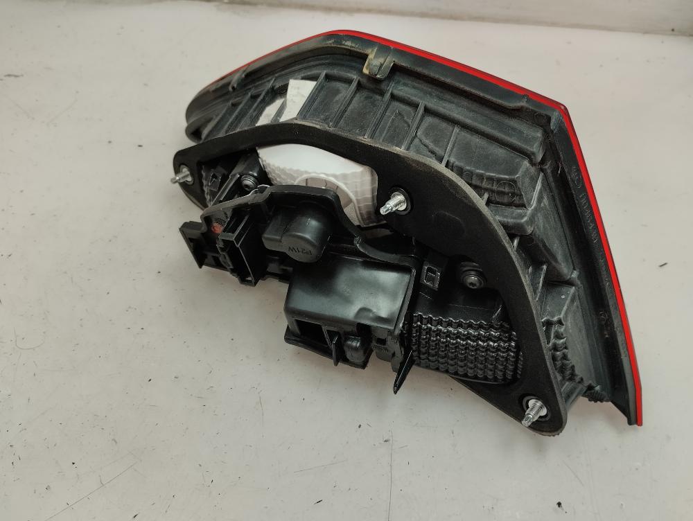 PILOTO TRASERO DERECHO INTERIOR SEAT LEON 1.6 TDI MT 105CV