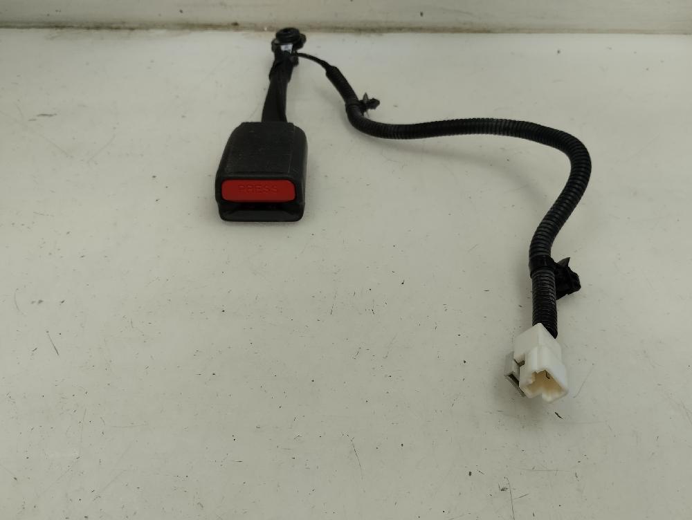 ANCLAJE CINTURON DELANTERO DERECHO HYUNDAI TUCSON 1.6 MT 132CV