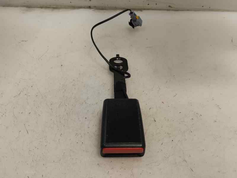 ANCLAJE CINTURON DELANTERO IZQUIERDO PEUGEOT 208 1.2 MT 110CV | 81KW