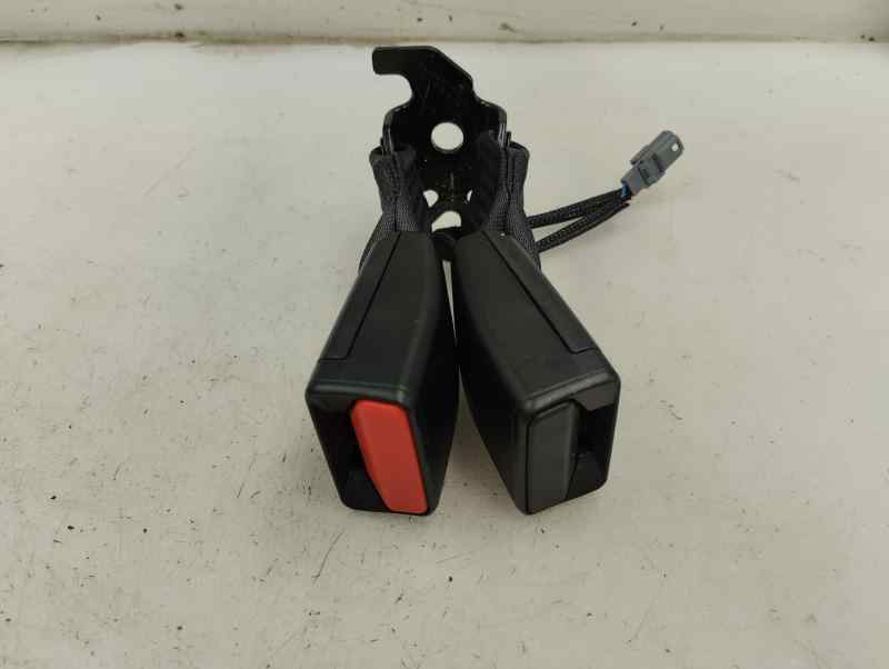 ANCLAJE CINTURON TRASERO DERECHO RENAULT CAPTUR 1.0 MT 100CV | 74KW
