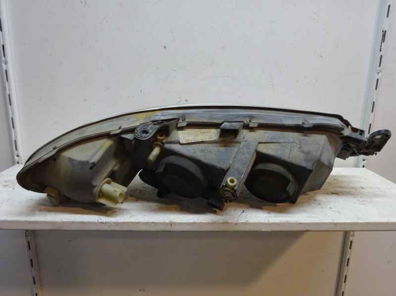 FARO IZQUIERDO OPEL VECTRA 2001 2.0 DTI MT 101CV