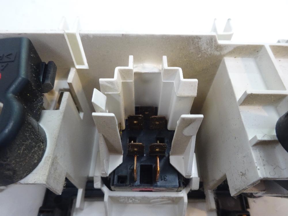 MANDO CALEFACCION AIRE ACONDICIONADO OPEL CORSA 1999 1.2 MT 65CV