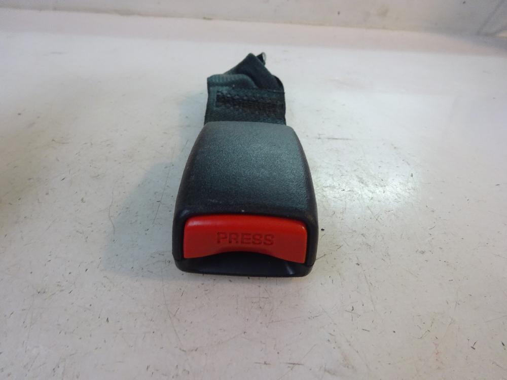 ANCLAJE CINTURON TRASERO IZQUIERDO NISSAN MICRA 1.2 MT 80CV