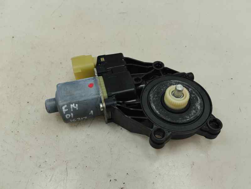 MOTOR ELEVALUNAS DELANTERO IZQUIERDO FORD FIESTA 2014 1.25 MT 82CV