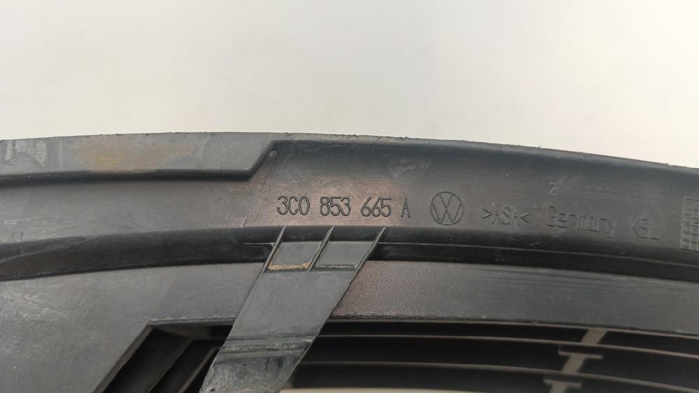 REJILLA PARAGOLPES IZQUIERDA VOLKSWAGEN PASSAT 2.0 TDI DSG 140CV | 103KW