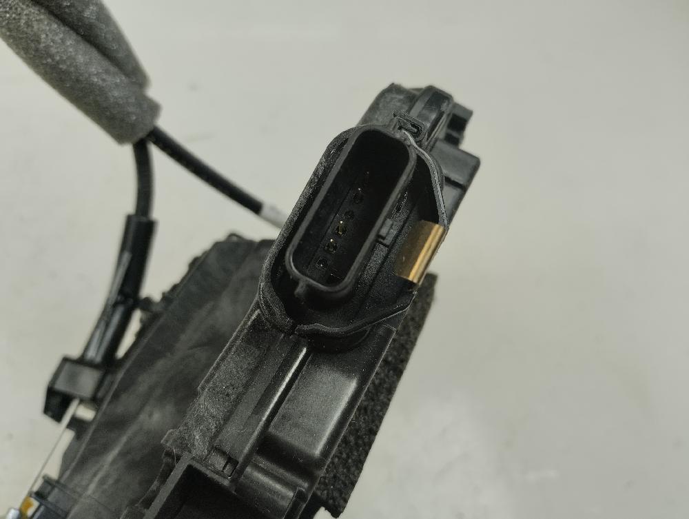 CERRADURA PUERTA TRASERA DERECHA RENAULT CLIO 1.0 MT 101CV