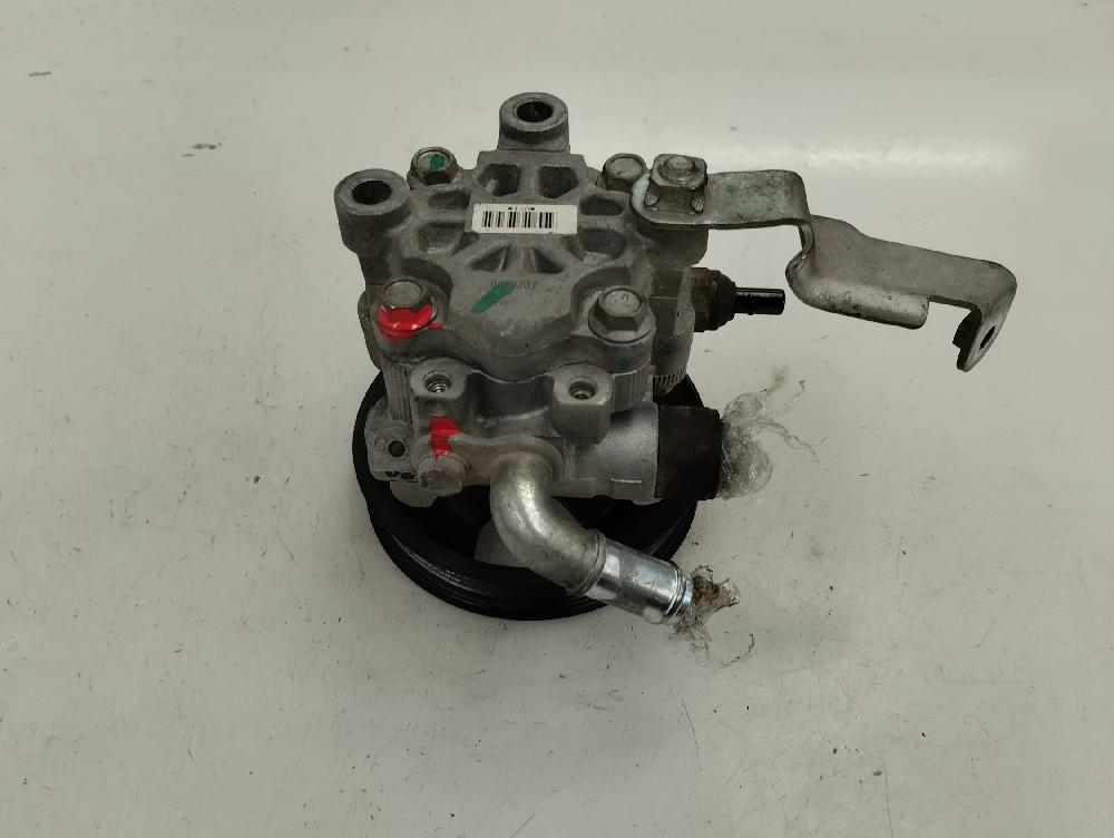 BOMBA DIRECCION TOYOTA COROLLA VERSO 1.8 AMT 129CV