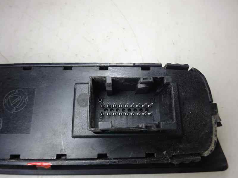 MANDO ELEVALUNAS DELANTERO IZQUIERDO FIAT STILO 1.9 TD MT 115CV