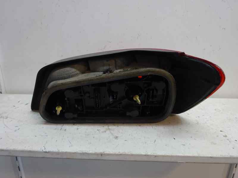 PILOTO TRASERO IZQUIERDO PEUGEOT 306 2.0 MT HDI 90CV