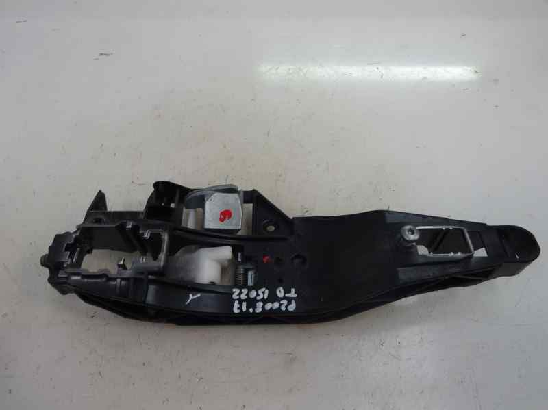 SOPORTE MANETA EXTERIOR PUERTA TRASERA DERECHA PEUGEOT 2008 1.6 MT 120CV | 88KW