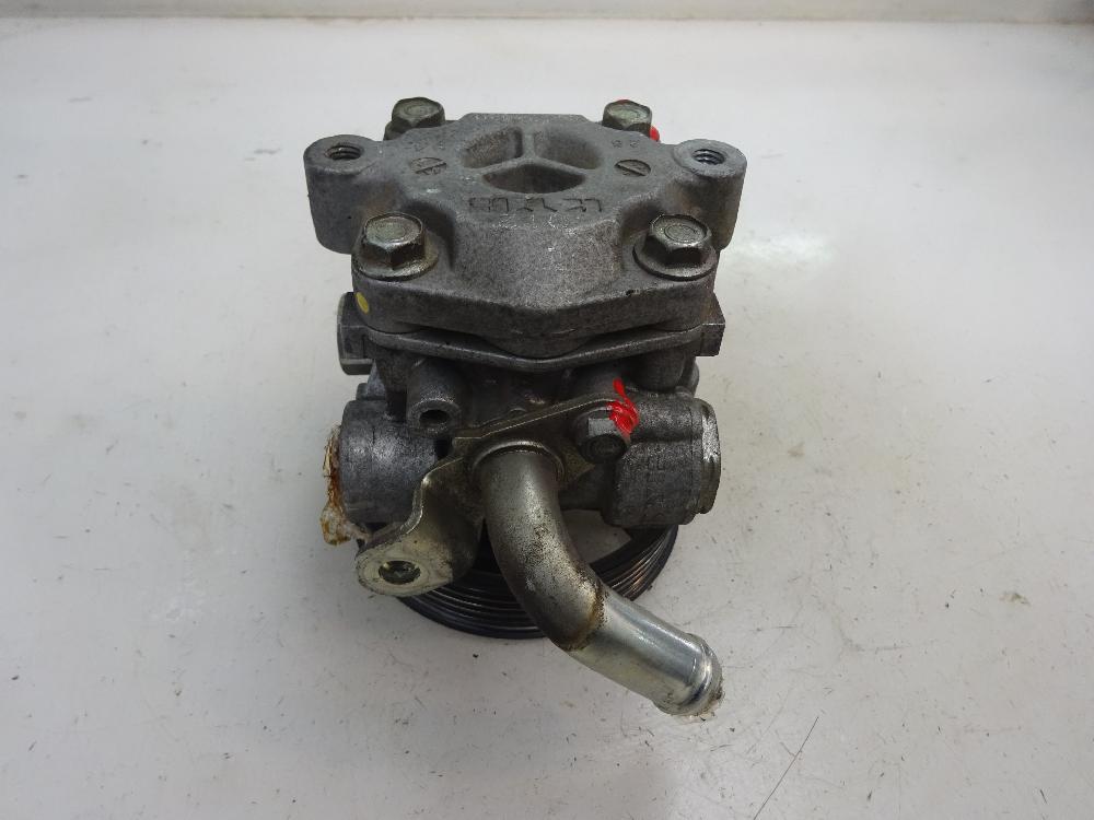 BOMBA DIRECCION MITSUBISHI GRANDIS 2.0 DI-D MT 134CV