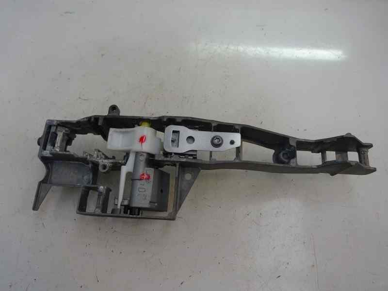 SOPORTE MANETA EXTERIOR DELANTERA DERECHA PEUGEOT 208 1.2 VTI MT 82CV