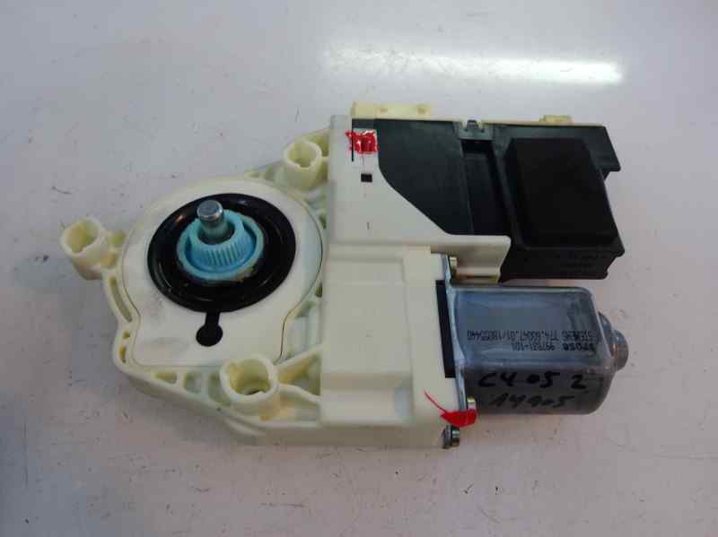 MOTOR ELEVALUNAS DELANTERO DERECHO CITROEN C4 1.4 MT 88CV | 65KW