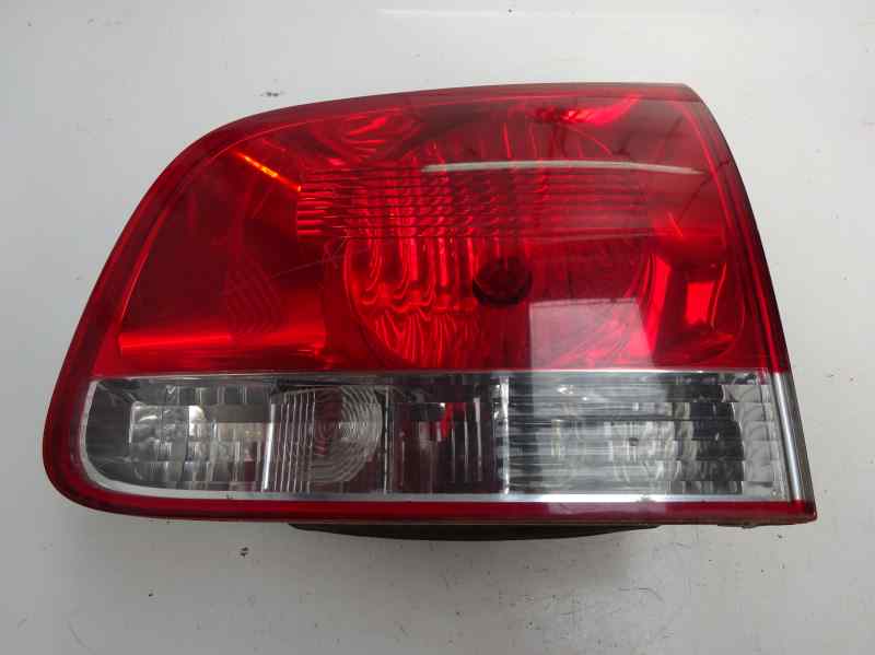 PILOTO TRASERO DERECHO INTERIOR VOLKSWAGEN TOUAREG 5.0 TDI EURO4 TIPTRONIC 313CV