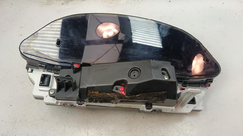 CUADRO INSTRUMENTOS TOYOTA YARIS 1.4 D-4D MMT 89CV