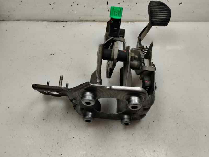 PEDAL EMBRAGUE PEUGEOT PARTNER 1.6 MT 99CV | 73KW