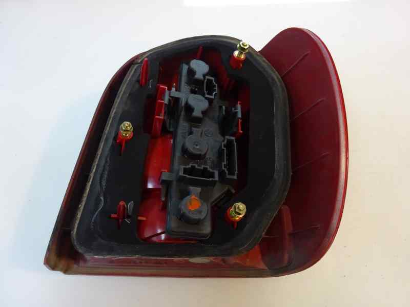 PILOTO TRASERO IZQUIERDO VOLKSWAGEN POLO 1.4 MT 60CV | 44KW