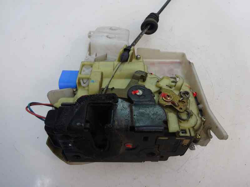 CERRADURA PUERTA DELANTERA DERECHA VOLKSWAGEN POLO 2006 1.4 TD MT 70CV | 51KW