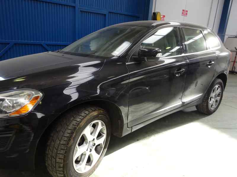 GUANTERA VOLVO XC60 2011 2.4 D5 MT AWD 205CV