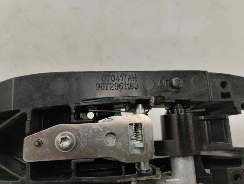 SOPORTE MANETA EXTERIOR PUERTA TRASERA IZQUIERDA PEUGEOT 208 1.2 MT 110CV | 81KW