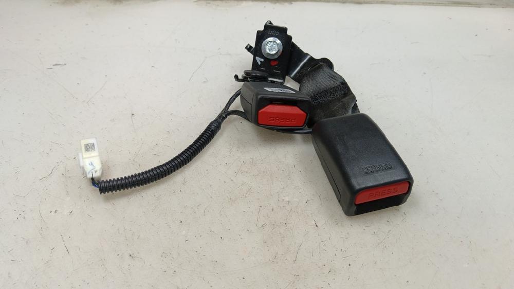 ANCLAJE CINTURON TRASERO DERECHO HYUNDAI I20 1.0 AMT 100CV | 74KW