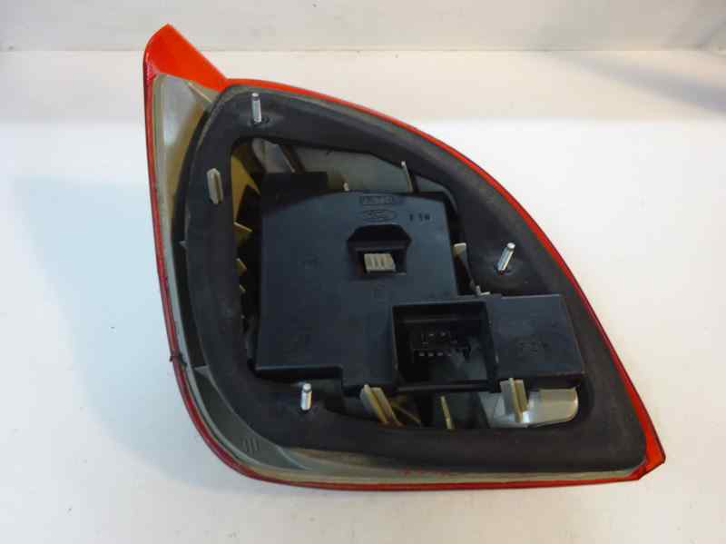 PILOTO TRASERO DERECHO FORD FIESTA 1997 1.3 MT 60CV | 44KW