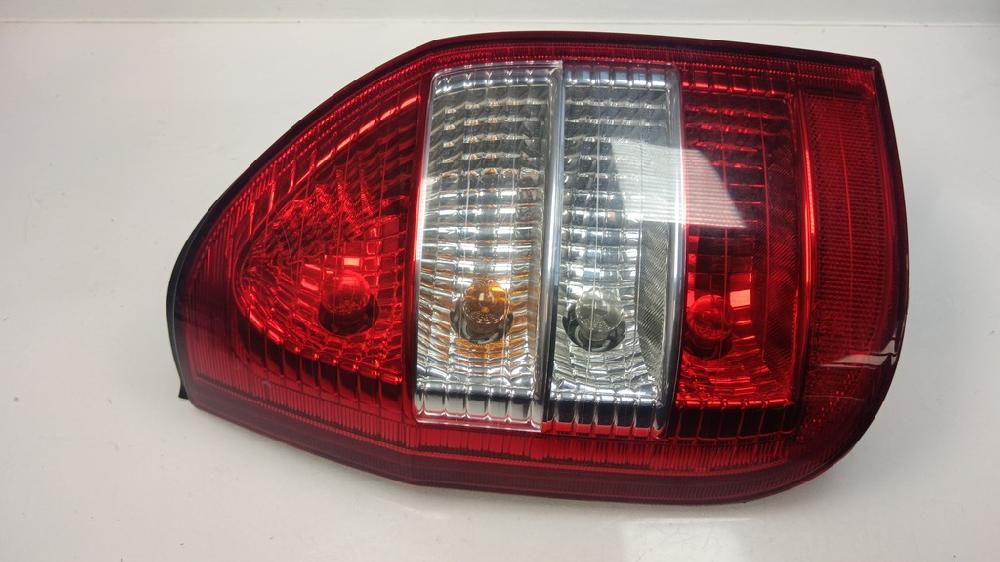 PILOTO TRASERO IZQUIERDO OPEL ZAFIRA 2.2 DTI MT 125CV | 92KW