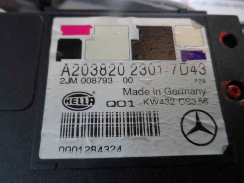 LUZ INTERIOR MERCEDES BENZ CLASE C 2002 2.2 MT 143CV | 105KW