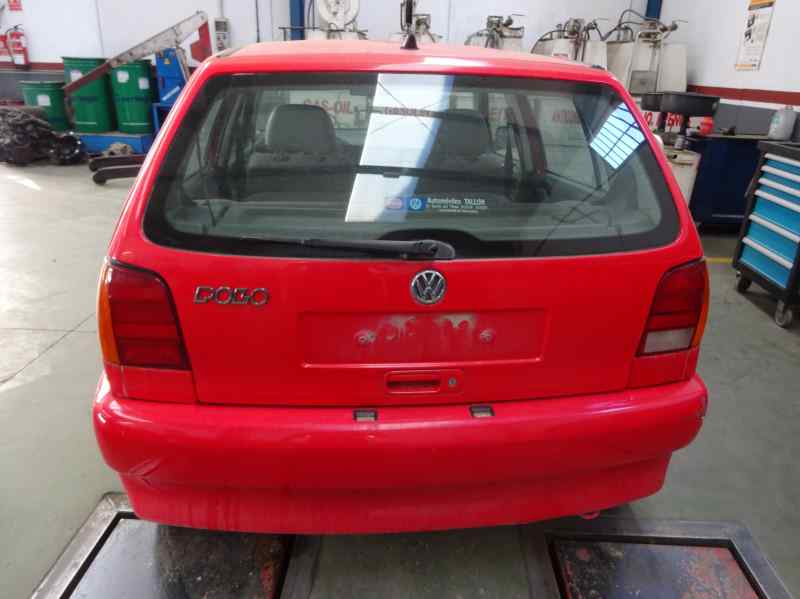 PILOTO TRASERO DERECHO VOLKSWAGEN POLO 1995 1.4 MT 60CV | 44KW