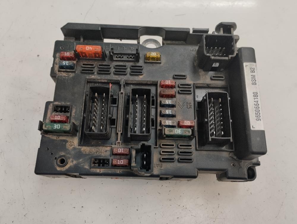 CAJA RELES FUSIBLES PEUGEOT 307 2.0 HDI MT 90CV