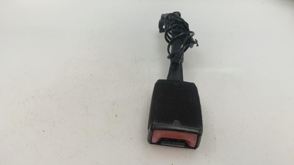 ANCLAJE CINTURON DELANTERO IZQUIERDO VOLKSWAGEN PASSAT PASSAT 2.0 140CV TDI 103KW