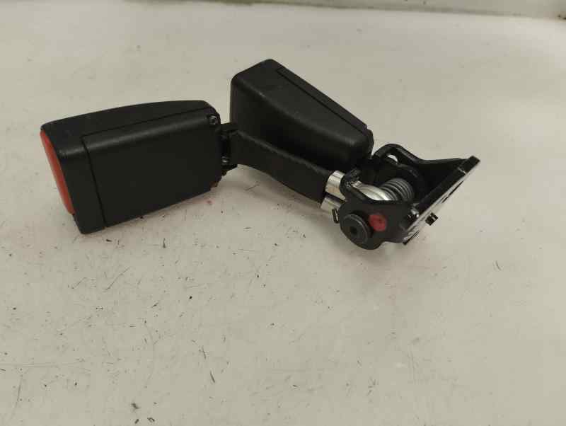 ANCLAJE CINTURON TRASERO DERECHO PEUGEOT 2008 1.6 E-HDI FAP MT 92CV