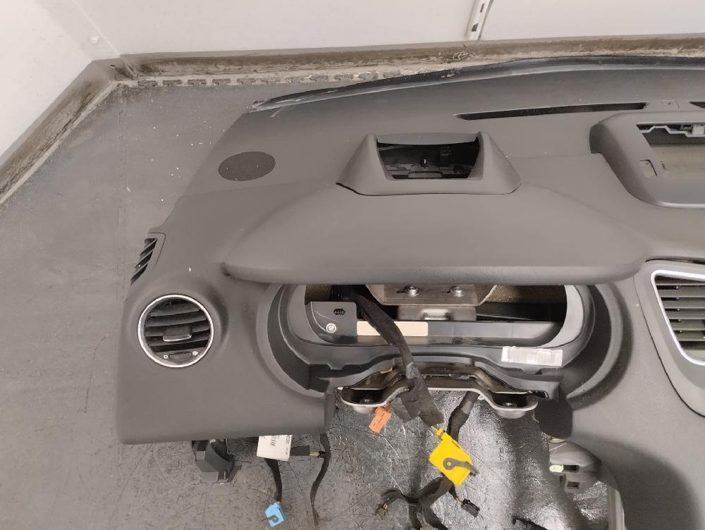 SALPICADERO PEUGEOT 5008 2010 1.6D MT 112CV
