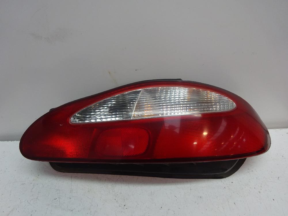 PILOTO TRASERO DERECHO HYUNDAI COUPE 1.6 MT 116CV | 85KW