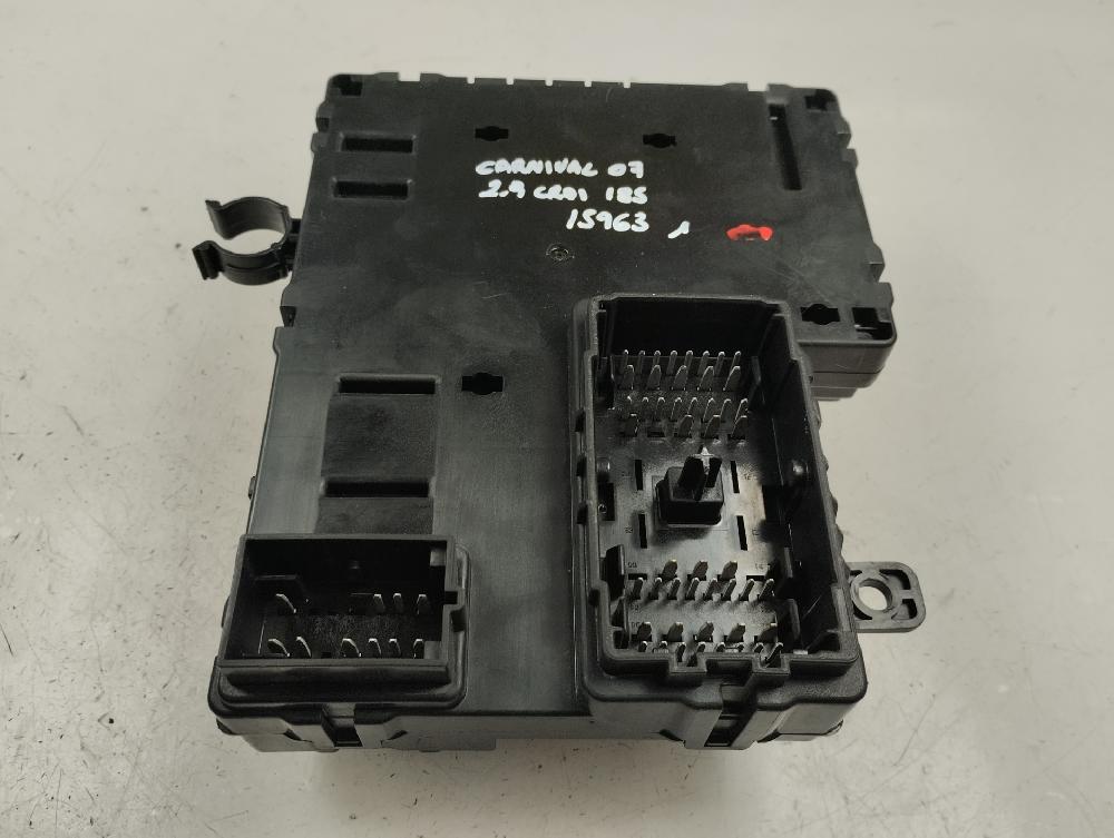 CAJA RELES FUSIBLES KIA CARNIVAL 2.9 CRDI MT 182CV