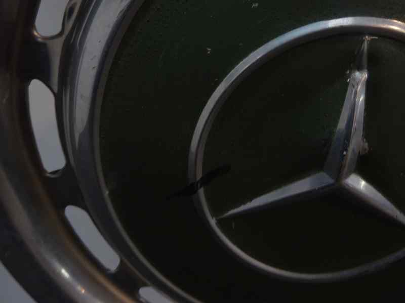 TAPACUBOS MERCEDES BENZ CLASE E 2.0 E 220 D 4MT 60CV