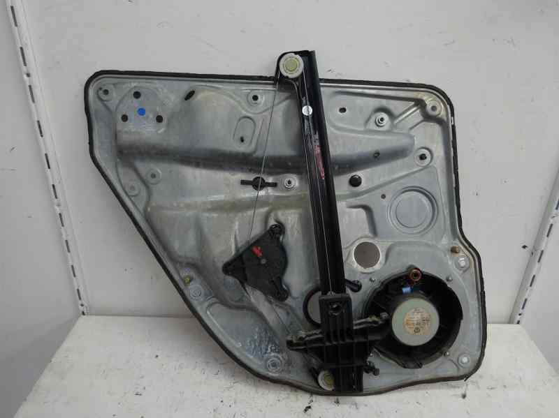 ELEVALUNAS TRASERO DERECHO VOLKSWAGEN GOLF 2003 1.9 TDI MT 110CV | 81KW