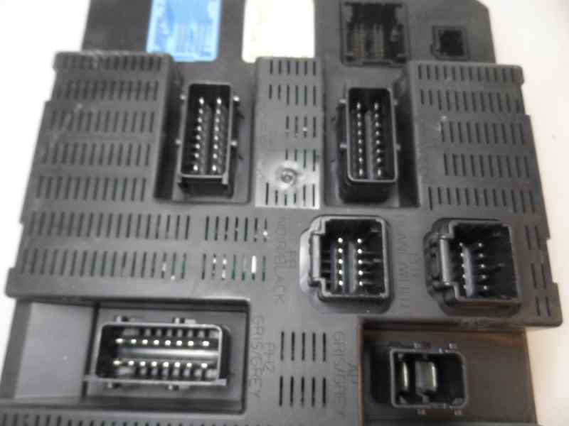 CAJA RELES FUSIBLES PEUGEOT 207 1.6 HDI MT 109CV