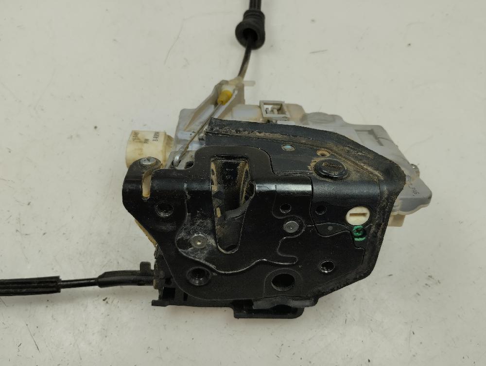 CERRADURA PUERTA TRASERA DERECHA VOLKSWAGEN PASSAT 2.0 TDI MT 140CV