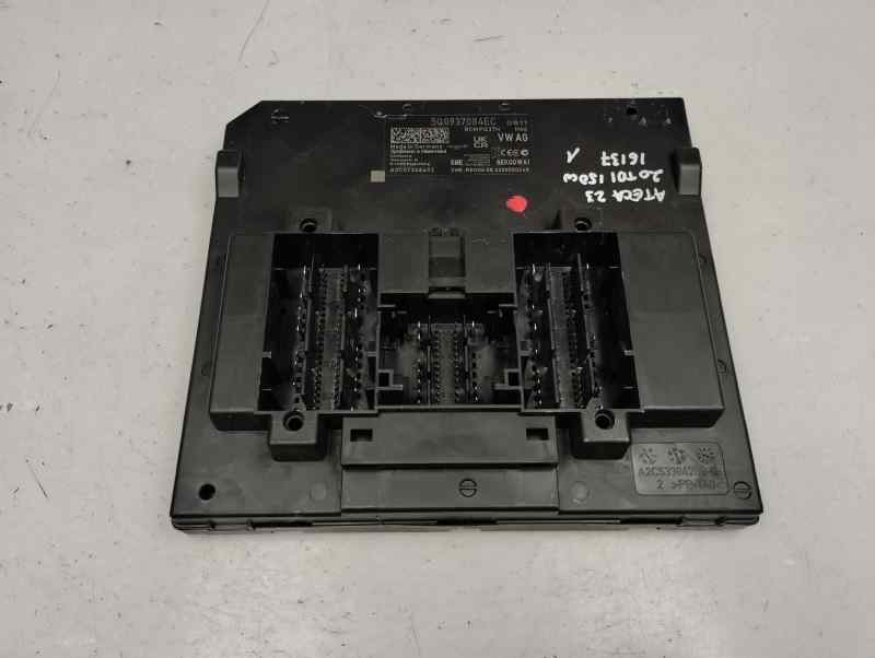 CAJA RELES FUSIBLES SEAT ATECA 2.0 TDI MT 4DRIVE 150CV
