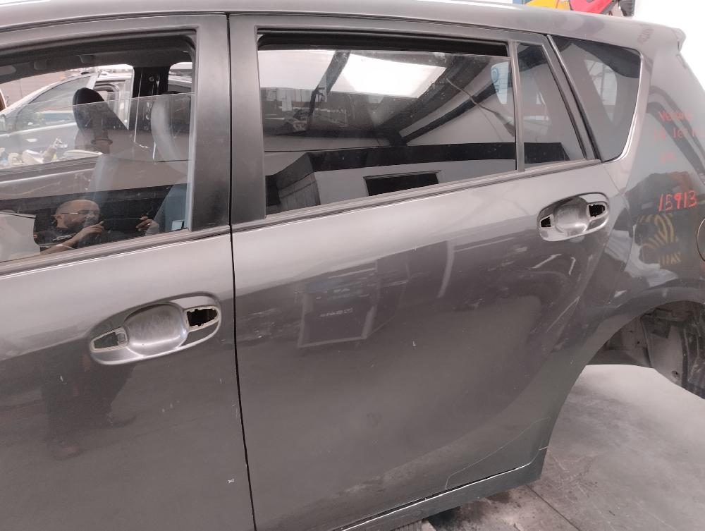 PUERTA TRASERA IZQUIERDA TOYOTA VERSO 1.6 MT 132CV | 97KW
