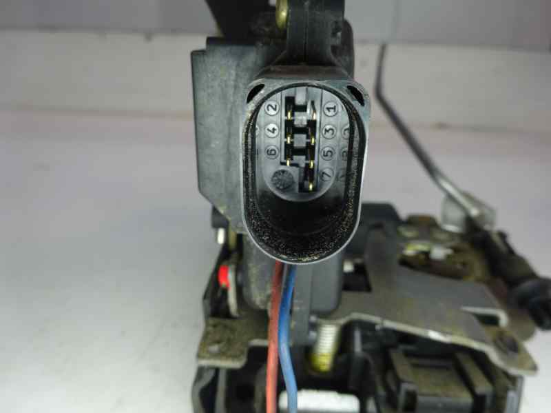CERRADURA PUERTA TRASERA IZQUIERDA AUDI A4 2001 1.9 TDI 6MT 130CV