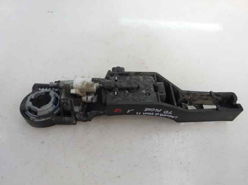 SOPORTE MANETA EXTERIOR PUERTA TRASERA DERECHA RENAULT LAGUNA 2.0 DCI MT 131CV