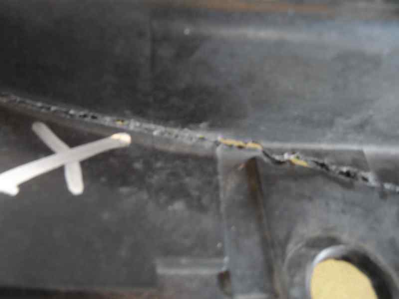 CALANDRA DELANTERA DE RADIADOR PEUGEOT 207 1.6 HDI MT 90CV