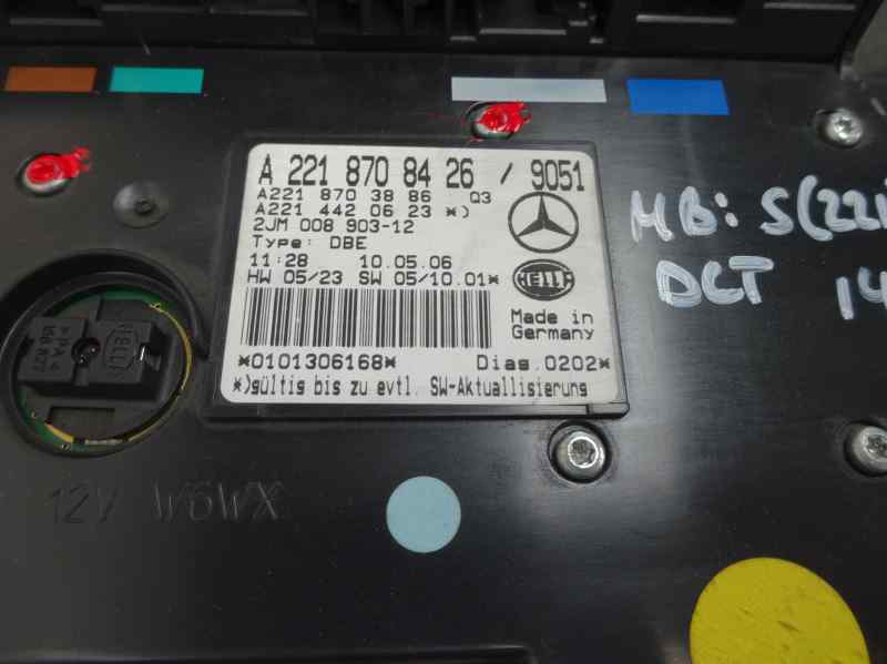 LUZ INTERIOR MERCEDES BENZ CLASE S 2006 3.0 S 320 CDI 7G-TRONIC 4MATIC LWB 235CV