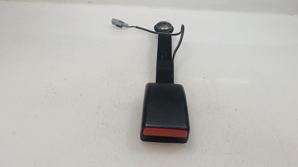 ANCLAJE CINTURON DELANTERO DERECHO RENAULT CAPTUR 1.3 MT 130CV | 96KW