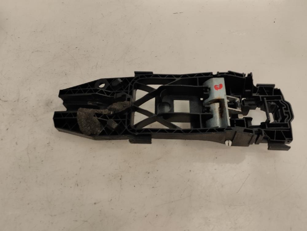 SOPORTE MANETA EXTERIOR DELANTERA DERECHA SEAT IBIZA 1.2 MT 64CV | 47KW