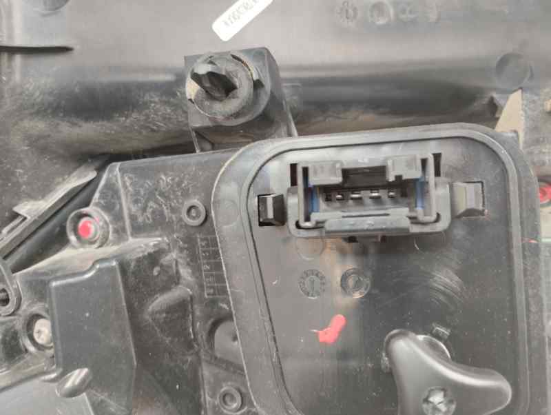 PILOTO TRASERO DERECHO PEUGEOT 2008 1.6 MT 120CV | 88KW