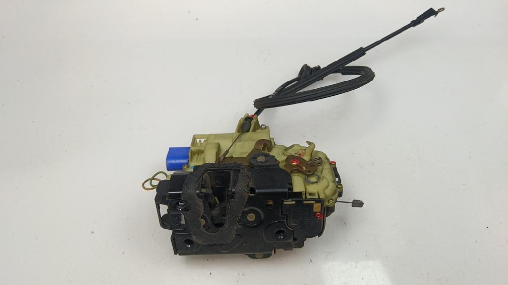 CERRADURA PUERTA DELANTERA DERECHA VOLKSWAGEN POLO 1.4 16V MT 75CV | 55KW