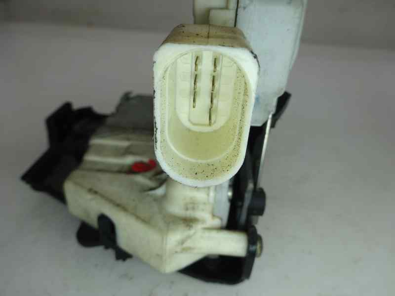 CERRADURA PUERTA TRASERA DERECHA AUDI A4 2.5 TDI MT 163CV